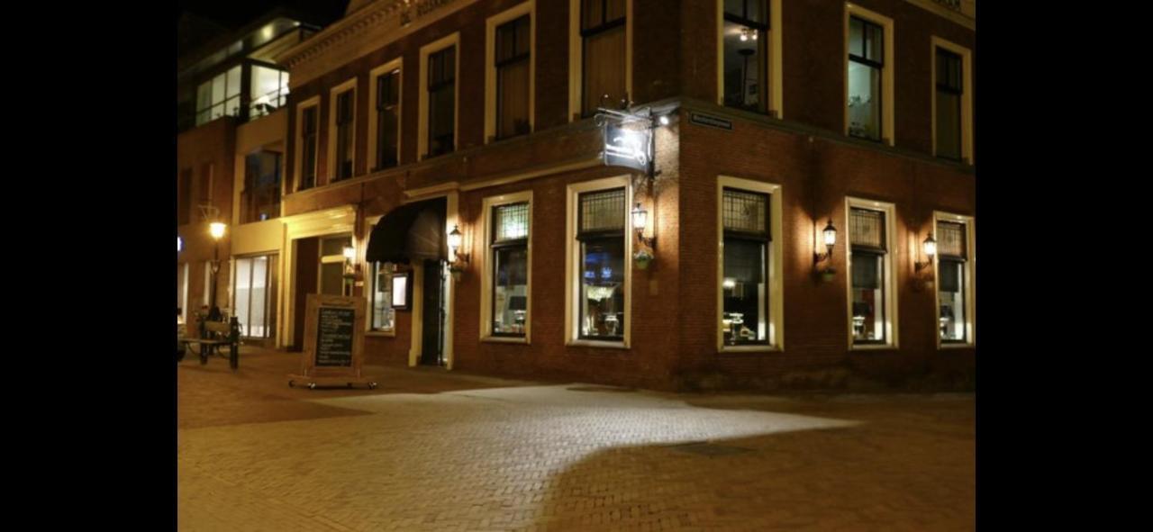 B&B Het Herenhuys Aan De Historische Gracht Van Kollum المظهر الخارجي الصورة